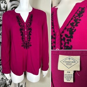 St. John’s Bay Magenta Blouse w/ Black Embroidery Accent, Sz PM